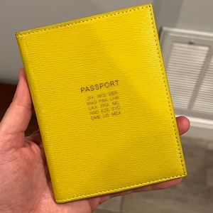 Ralph Lauren Passport holder / case - like new